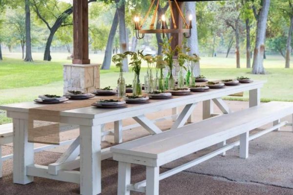 Outdoor table decor ideas