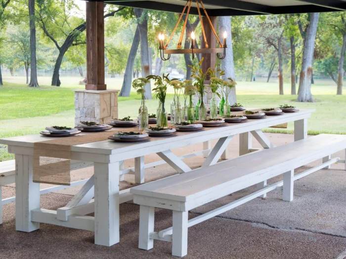 Outdoor table decor ideas