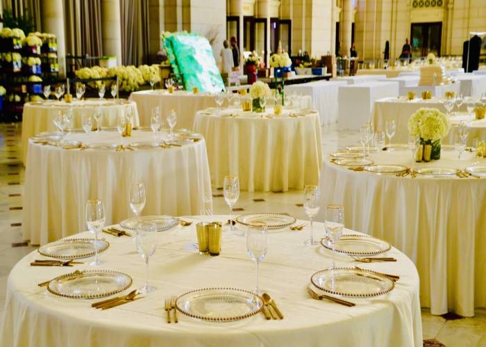 Banquet table decor ideas