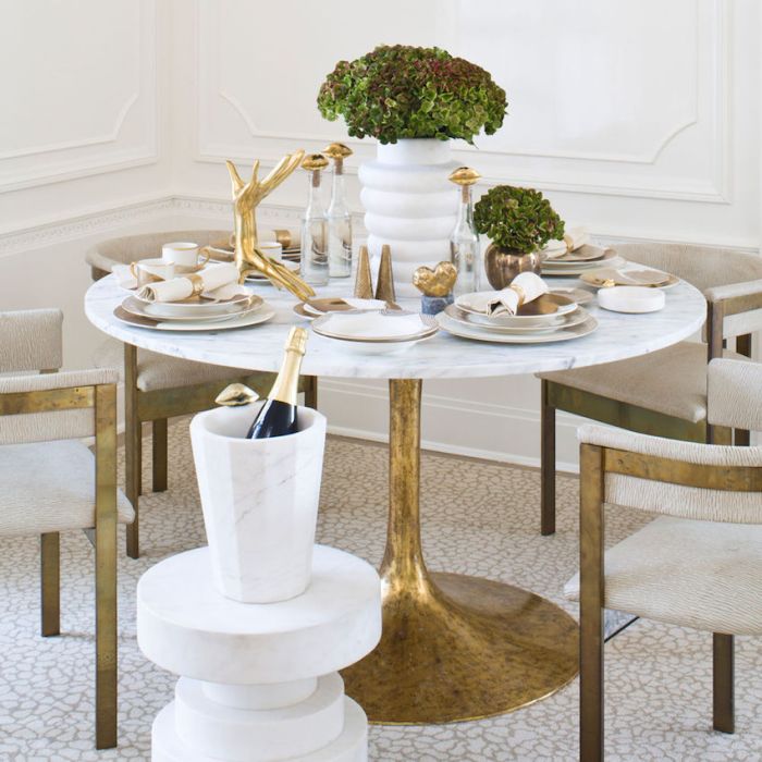 Modern dining table decor