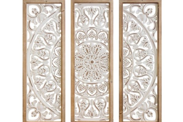 Metal scrollwork wall decor