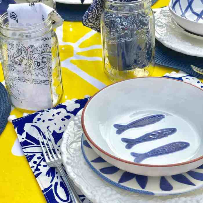 Summer dining room table decor