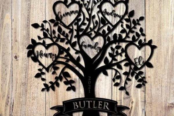 Metal family tree wall decor