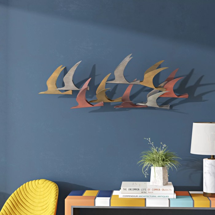 Flying birds wall decor