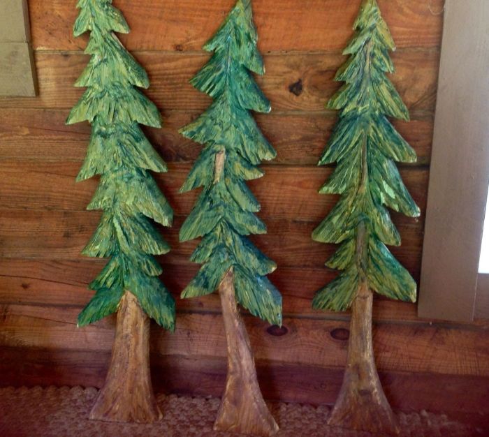 Pine tree wall decor