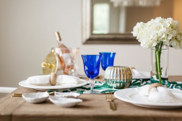 Summer dining room table decor