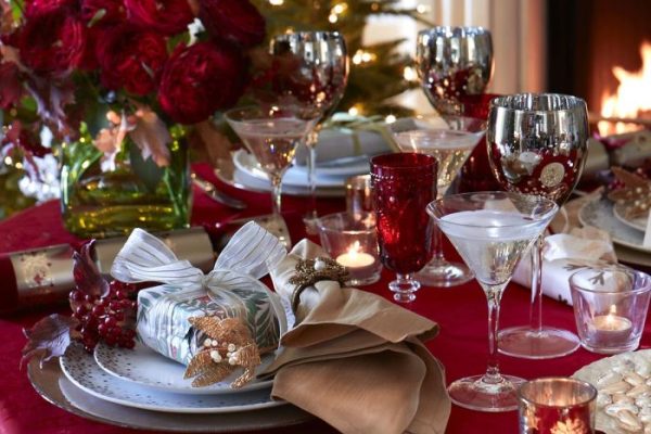 Christmas entry table decor